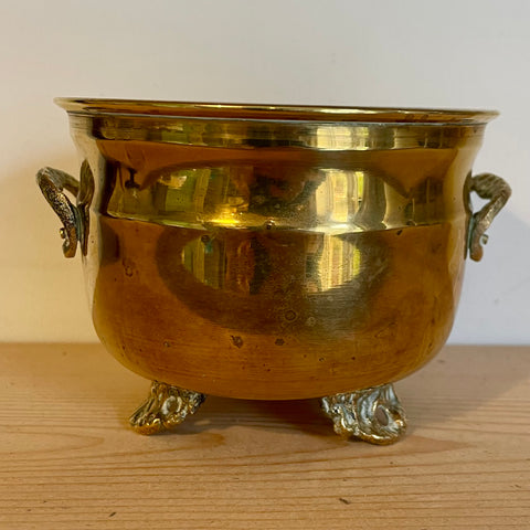Brass plant pot in the shape of a cauldron (preloved)