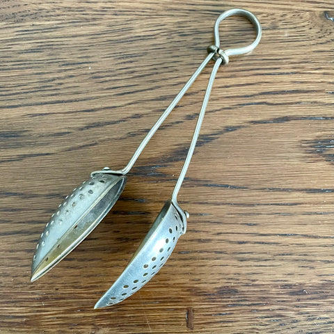 Vintage metal tongs (preloved)