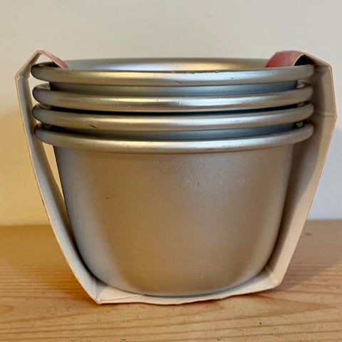 Pack of 4 pudding moulds (preloved)