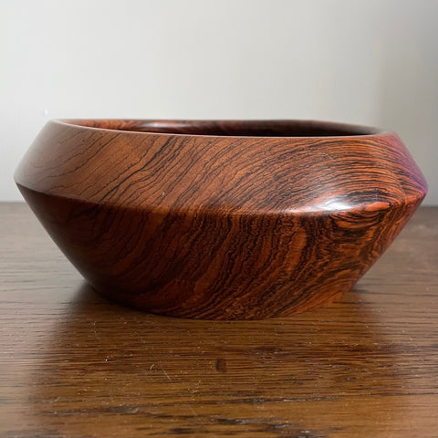 Beautiful jacaranda wood bowl (preloved)
