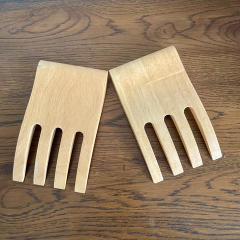 Light wooden salad servers/bear claws (preloved)
