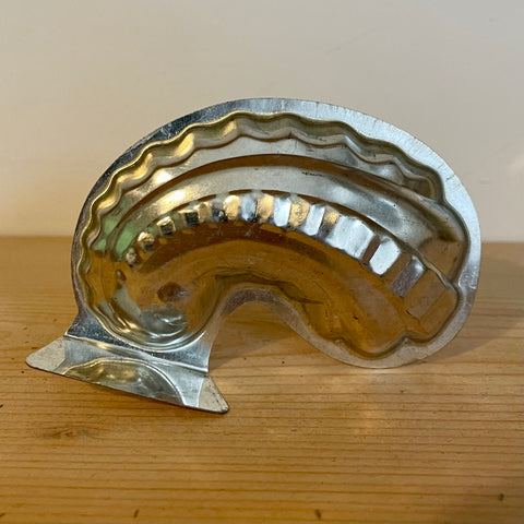 Small tartlet tin (preloved)