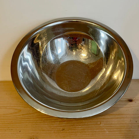 Small round stainless steel bowl (preloved)