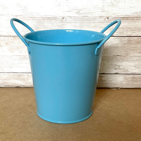 Blue metal bucket (preloved)