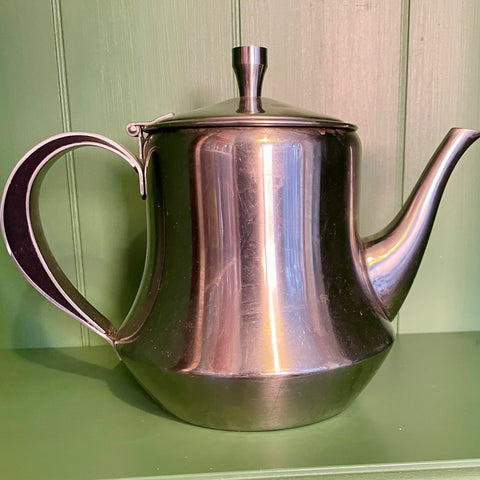 Stainless steel coffee pot with black handles (preloved)