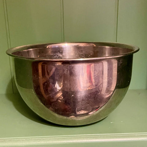 Deep stainless steel bowl (preloved)