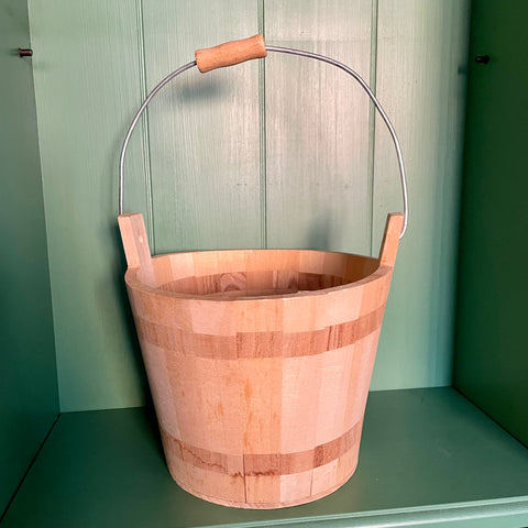 Wooden bucket - not watertight! (preloved)
