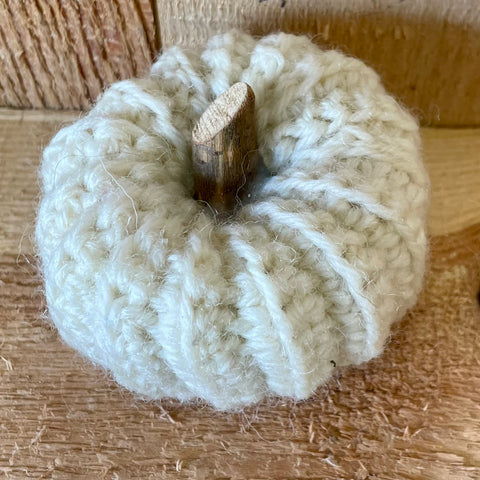 Handmade pumpkin - small cream