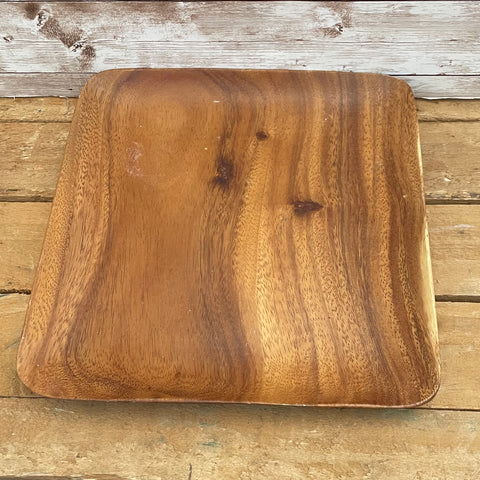 Square wooden plate (preloved)